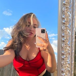 Meet your Posher, Aleczandria